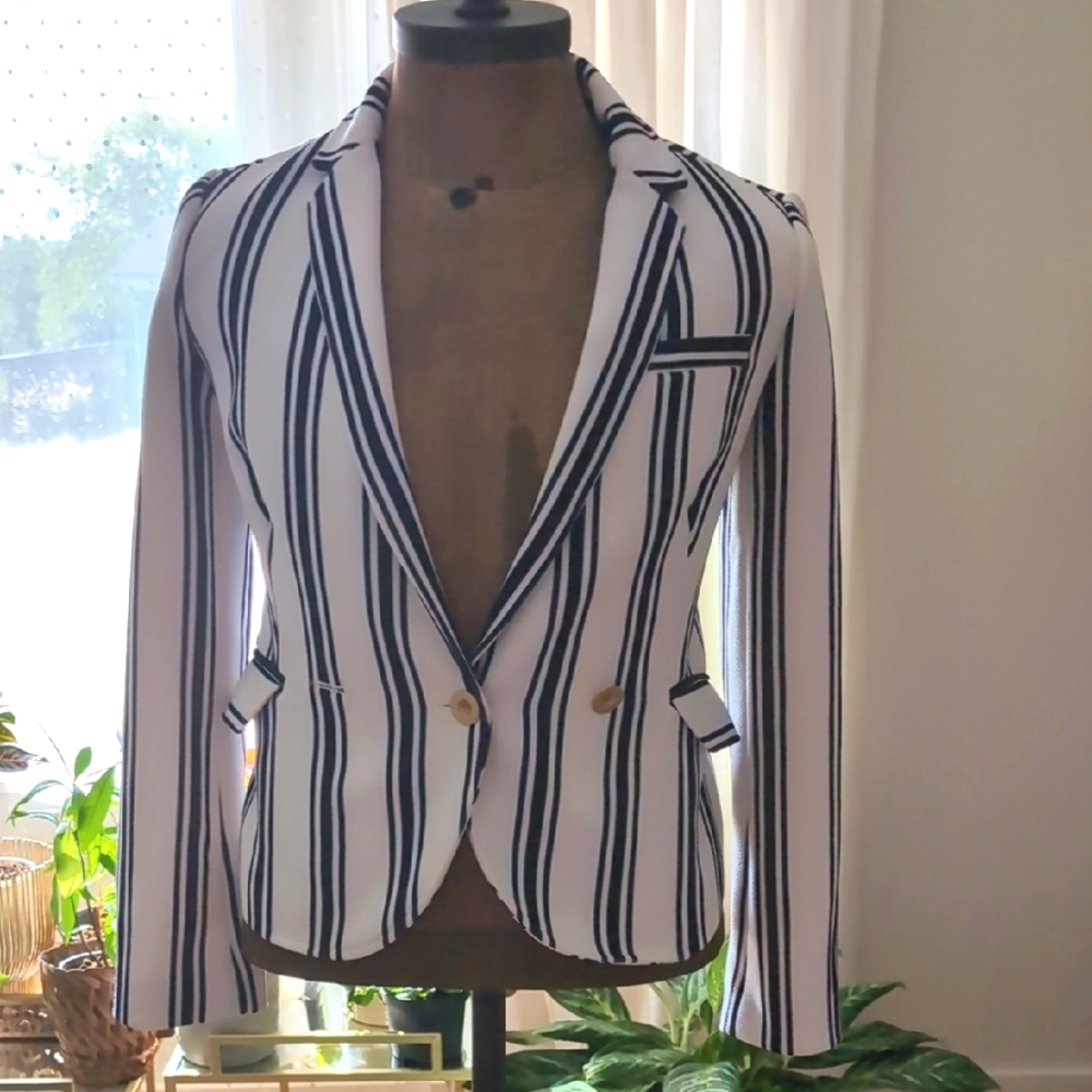 1State Striped Blazer